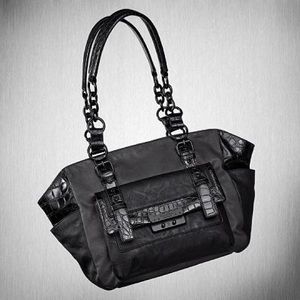 Simply Vera Wang large shoulder tote purse